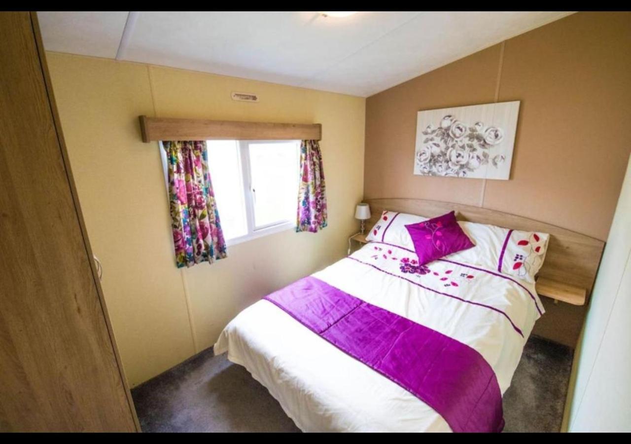 Sbl70 - Camber Sands Holiday Park - Sleeps 8 - Close Swimming Pools And Facilities - Private Parking Екстер'єр фото